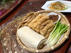 -胶东人家(奥体中心店)