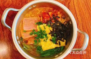 Cheese Ramen with Kimchi