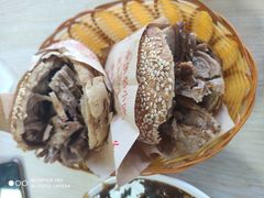 烧饼夹肉-洪峰浩老北京烧饼夹肉(角门路店)