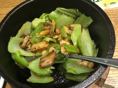 -潮粥荟·潮汕砂锅粥(朝阳大悦城店)