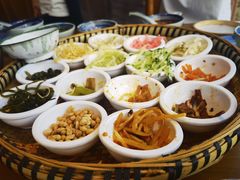 -包整·丝娃娃(一览甲秀楼风景店)