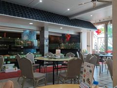 -鹏城人家海鲜酒家·23年老字号(较场尾店)