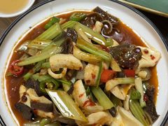 -荣基四海一家·家常菜·海鲜大排档(新安店)