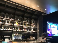 -星河吉酒店-BOND大堂吧·咖啡·简餐