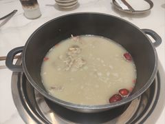 -汤宴·参须肚包鸡(南京路店)