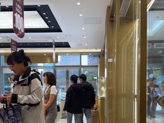 -华夏典当行(龙德广场店)