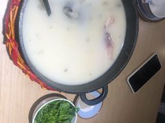 兔爸鱼头汤-兔爸私家小厨(新北万达店)