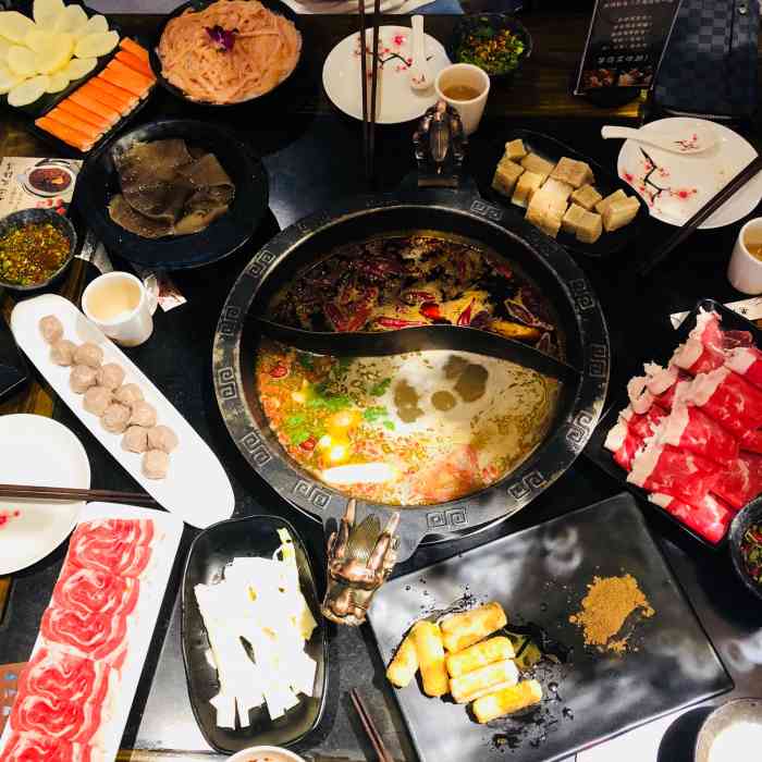 老石匠火锅(渔人码头店)-"老石匠火锅店(渔人码头点),位于鸿洲天玺.