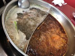 -老石黑山羊毛驴肉火锅(金凯广场店)