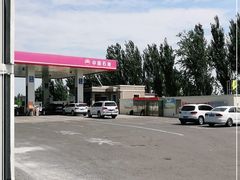 -辽河服务区-停车场