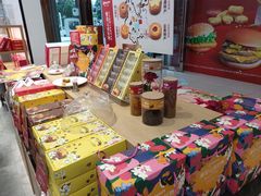 零售区-嘉华鲜花饼(万达店)