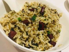 盐菜脆哨炒饭-丹虾|文和友小龙虾·烙锅(陕西路旗舰店)