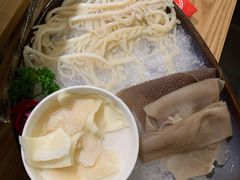 -左庭右院鲜牛肉火锅(浦江欢乐颂店)