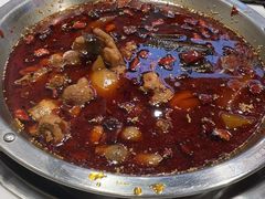 -晓彭肥肠鸡·泡椒鸡火锅(水木天地店)