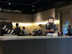 -瑞幸咖啡(新世界中心店)