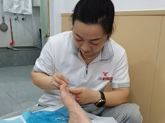 -郑远元专业修脚房(昌里东路店)