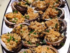 -三亚火车头万人海鲜广场