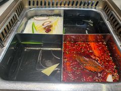-巴渝瓦肆重庆鲜火锅(宝龙环湖店)