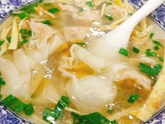 -苏亦铭馄饨店(凤凰西街店)