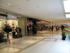 -香港ELEMENTS圆方