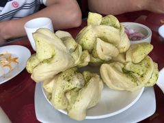 -穆豪麦蒸碗羊羔肉