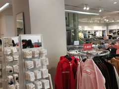 -H&M(鹏欣水游城店)