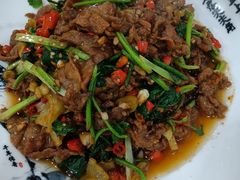 -湖南人家湘菜馆(镇江路店)