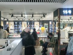 -宏宇眼镜蔡司依视路折扣店(兆佳眼镜城店)