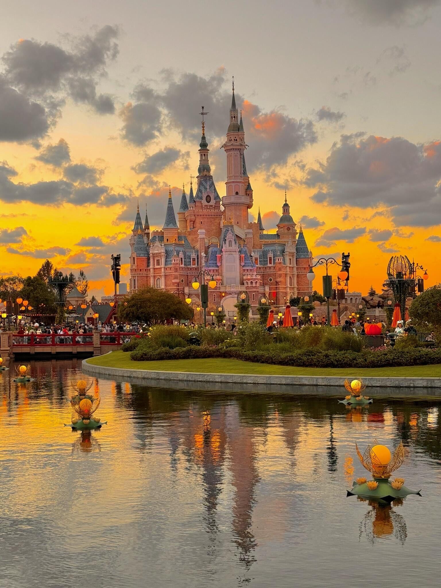 迪士尼内部员工说迪士尼人最少的时候