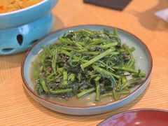 -LuOne凯德晶萃广场(徐家汇路店)