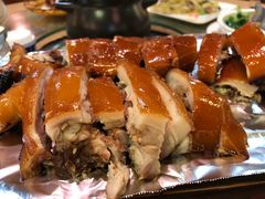-东方之猪四更烤乳猪(金垦总店)