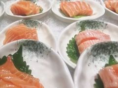 -雍容荟帝王蟹活龙虾展台自助(IFS黑金店)