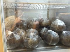 -志龙皇冠吃货椰子铺