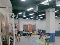 -米高蓝斯克国际轮滑中心(中铁建店)