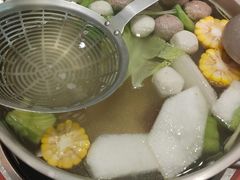 -潮汕·草根牛肉档(上海荟聚城市集市店)