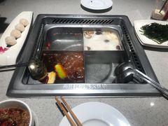 四拼锅底-海底捞火锅(番禺广场店)