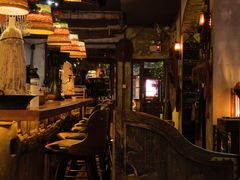 -城墙外BAR