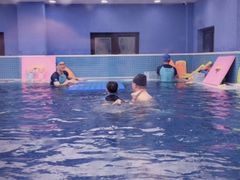 -龙格亲子游泳·水育早教运动中心(绿城店)