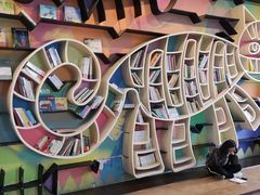 -钟书阁(松江泰晤士小镇店)