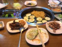 -豚豚猪村烤肉·韩国烤肉(总店)