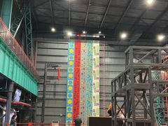 -极限PLAY运动娱乐新世界·团建派对表演休闲馆·室内高空游乐园