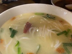 -建新园过桥米线(老街店)