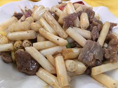 酸辣藕尖炒牛肉-肥姐美食(同福中路店)