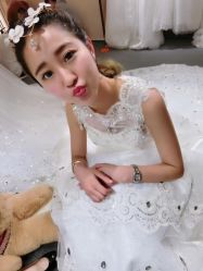 点击看大图 -爱伊人婚纱礼服美妆馆