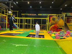 -蹦蹦跳跳(新奥购物中心店)