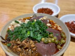 特色秘制红油血旺-谢老五跷脚牛肉·非遗传承店