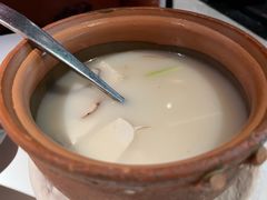 鸡汤蒜子炖台州豆腐-麻六记(凤凰汇店)