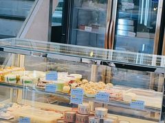 面包甜点陈列柜-麦雪尔甜品·生日蛋糕(新街口旗舰店)