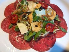 腌制生牛肉片配帕尔马芝士-牛排家(北京王府井澳门中心店)