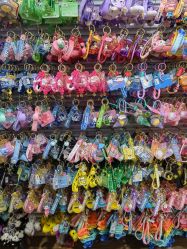 -百荣二期玩具城